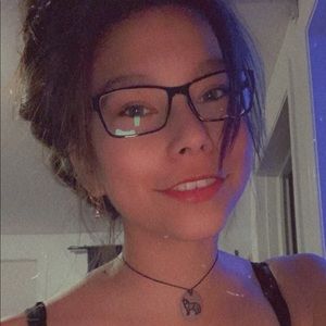 Meet your Posher, Robyn